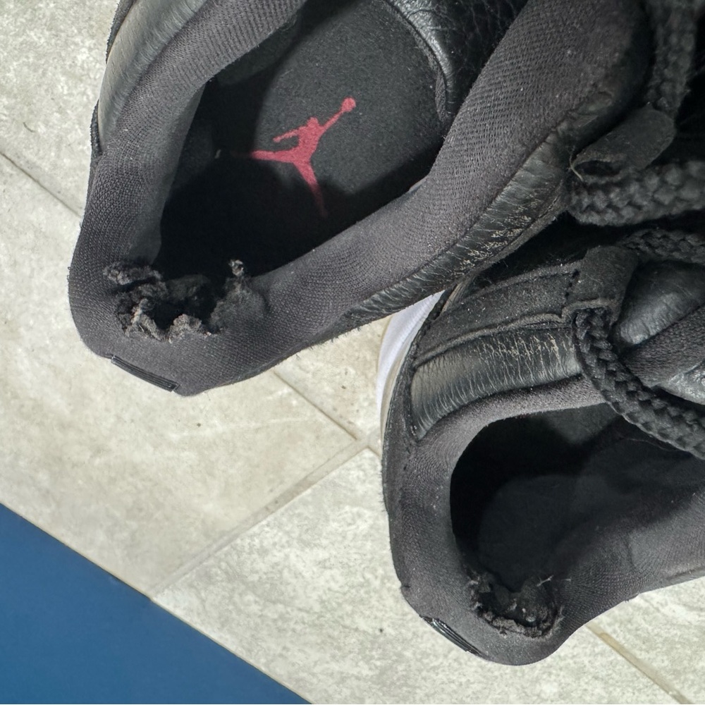 Size 12 - Jordan 11 Retro Low 72-10 - Picture 4 of 5
